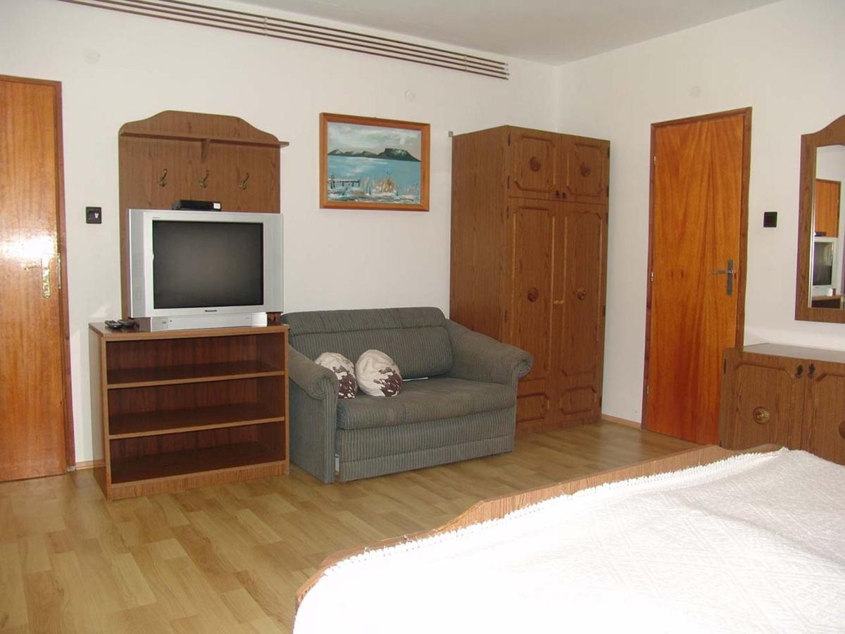 Balatongyörök Eifert Haz Bed & Breakfast エクステリア 写真